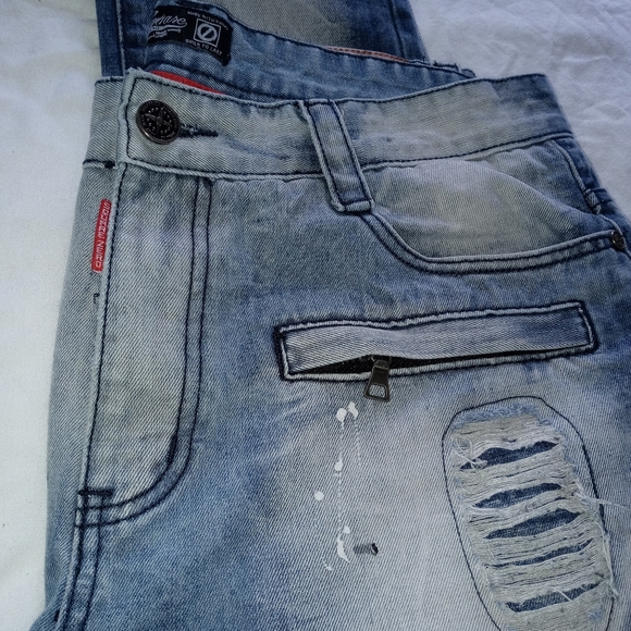 Square Zero Skinny Jeans - Picture 4 of 9